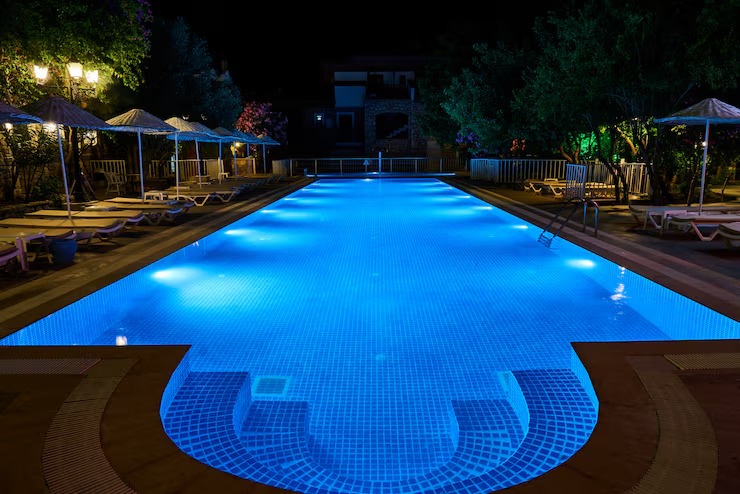 wimming-pool-hotel